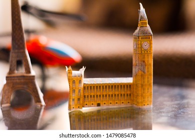 Bigben Eiffe tower paperwork beautiful 
