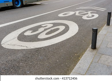 Bike And Bicycle Lanes Speed Limit Over 30 Mph