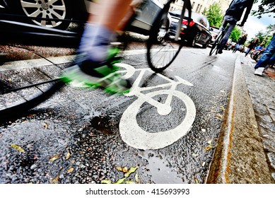 Bike Lane And Car Queue