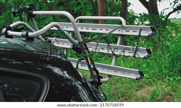 Bike Rack Mounted\
on Car Rear Towing Hook 