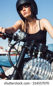 1,959 Woman cafe racer Images, Stock Photos & Vectors | Shutterstock