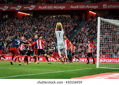 BILBAO, SPAIN - APRIL 20: Griezmann, Balenziaga And Iraizoz In The Match Between Athletic Bilbao And Athletico De Madrid, Celebrated On April 20, 2016 In Bilbao, Spain