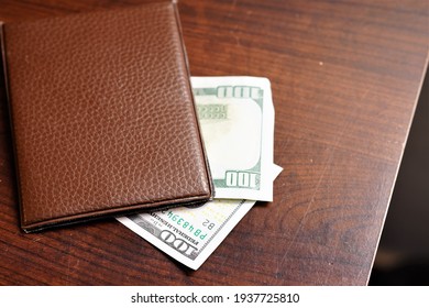 
Bill Book With Restaurant Bill. Leaving A Tip At The Restaurant. Big Tip For The Waiter Or Cook.