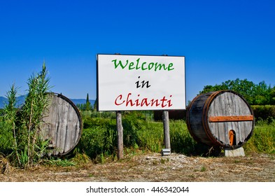 Billboard road surrounded by two wine barrels to welcome the tourists who come to visit the Chianti
