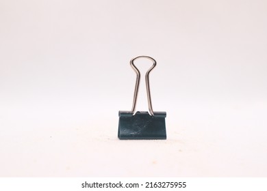 binder clip that is always used in the office to clip important letters