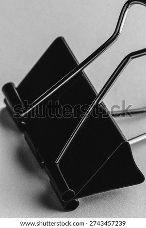 The Binder Holder Close Up