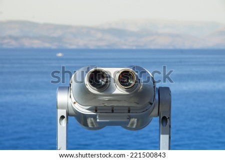binocular tower viewer, on seascape vista point
