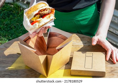 Biodegradable And Recyclable Boxes, Eco-friendly Packaging, Good Packaging For Tailor Made Burgers, Fabulous Burger Tailored To Your Taste