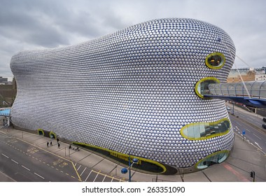 Birmingham, England - March 21st, 2015: The Bullring Shopping Center. The Shopping Center Is One Of The Busiest In The United Kingdom. It Houses One Of Only Four Selfridges Department Stores In The UK