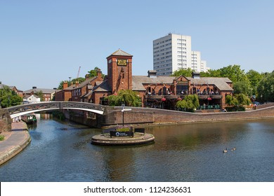 89 Birmingham Industrial Revolution Images, Stock Photos & Vectors 