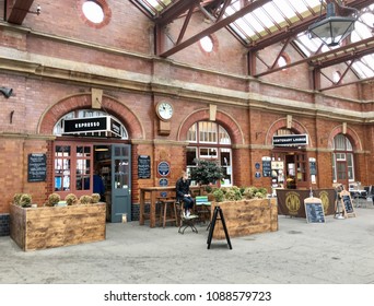 Birmingham, UK: May 02, 2018: A Passenger Buys A Ticket At Moor Street Railway Station. It Is Managed By Chiltern Railways. 