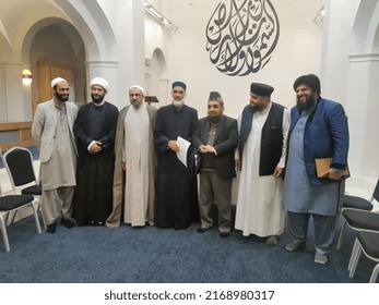 Birmingham, United Kingdom. June 9, 2022. Sunni And Shia Scholars Sign A Unity Declaration A The Al Mahdi Centre.