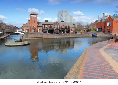 Birmingham Water Canal Network - Famous Birmingham-Fazeley Roundabout. West Midlands, England.