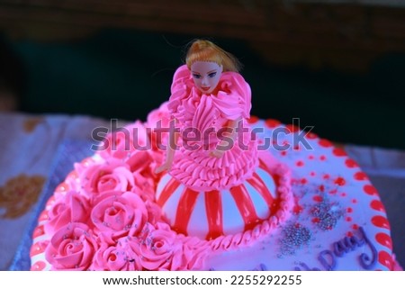 BIRTHDAY BORBY DOLL WITH CAKE NICE LITTLE GIRL WITH PINK