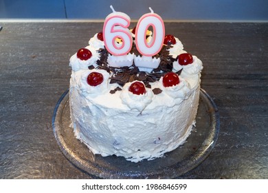 Gateau Anniversaire 60 Ans High Res Stock Images Shutterstock