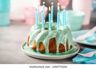 Gateau Anniversaire Bougies Images Stock Photos Vectors Shutterstock