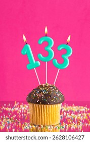 Cupcake cumpleaños con vela