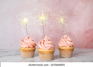 Cupcake Anniversaire Images Stock Photos Vectors Shutterstock