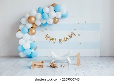 Birthday Decorations With Balloons. Festive Room Decoration In Blue Color With Balloons. Room Decoration For A Birthday For A Child. First Birthday