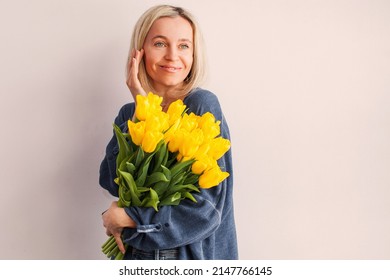 12,492 40 flowers Images, Stock Photos & Vectors | Shutterstock