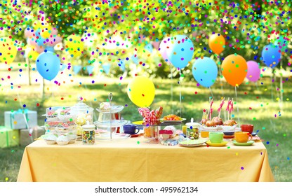Birthday table in yard