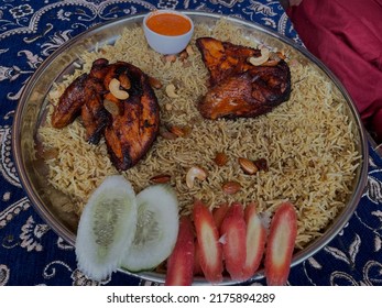 Biryani chicken and salad with chitin are the best food in Hyderabad.