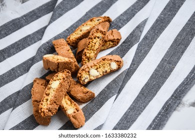 Biscotti Cantuccini Cookie Biscuits with Almonds Shortbread. Kitchen towel, Healthy food, Dieting