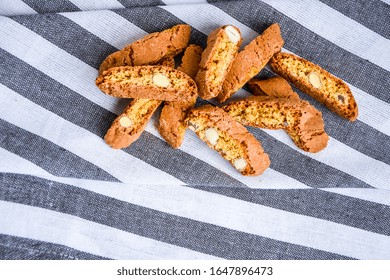 Biscotti Cantuccini Cookie Biscuits with Almonds Shortbread. Kitchen towel, Healthy food, Dieting