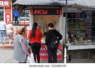 Bishkek, Kyrgyzstan - Sept 12, 2022: Local People Buying A Food On Central Market In City, Osh Bazar