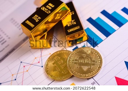 The bitcoin has a high volatility, compared to gold that maintains a stable price in the financial markets.