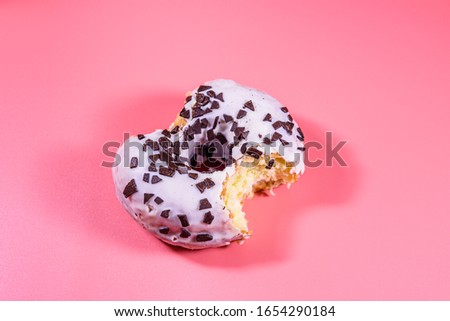 Foto Bild Angebissener Donut