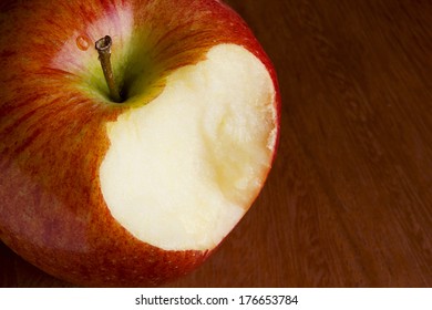 2,870 Bit apple Images, Stock Photos & Vectors | Shutterstock