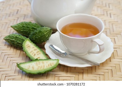 Bitter Gourd Tea With Bitter Gourd