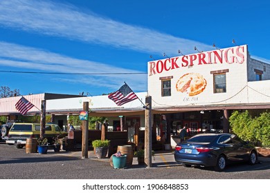 Black Canyon City, Arizona - January 31 2021: The Rock Springs Cafe Is An Old West Style Diner Just Off Interstate 17 And Particularly Known For Its Vast Choice Of Pies.