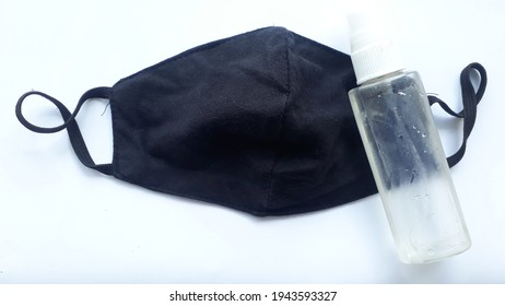 Black Cloth Mask And Handsanitizer To Prevent Virus