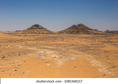 Black Desert Bahariya Egypt Sahara Desert Stock Photo 1085368157 ...