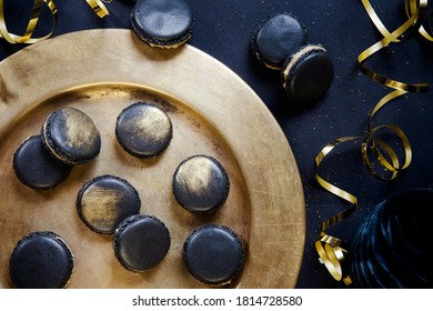 Black And Gold Macaroon Cookies