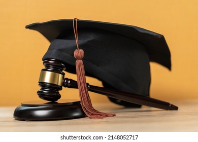 lawyer graduation hat