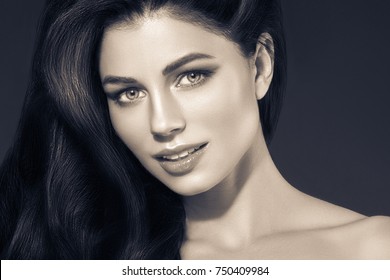 Black Hair Woman Beautiful Brunette Hairstyle Stock Photo 750409999 ...