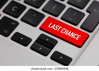 Black keyboard with LAST CHANCE button - Shutterstock ID 370899938