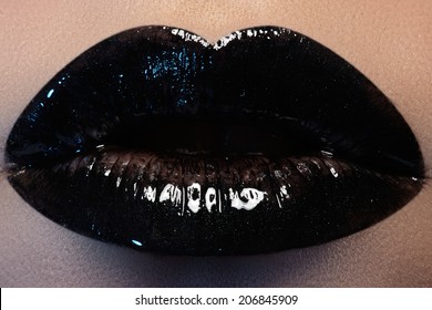 167 Teeth cutout closeup lips Images, Stock Photos & Vectors | Shutterstock