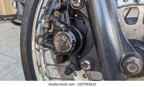 black motorcycle front disc brake