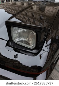 Black old school car lamp