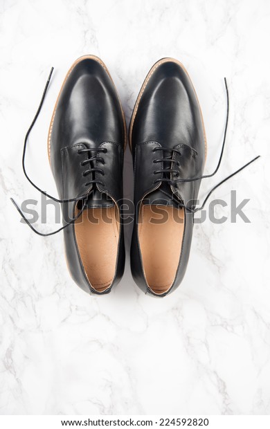 black shoes oxford style