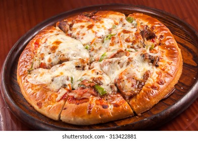 Black Pepper Beef Pizza