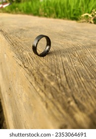 the black of the ring 