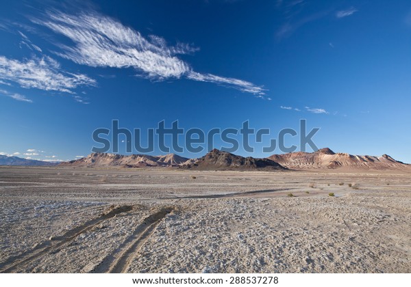 Black Rock Desert road\
(Nevada, USA)