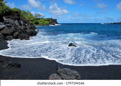 Hawaiian Black Sand Beach High Res Stock Images Shutterstock