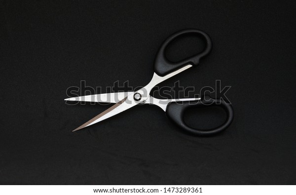 Black Scissor Black Background Stock Photo 1473289361 | Shutterstock