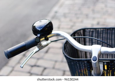 bell handlebar basket